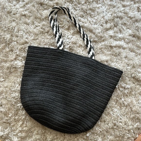 Black and White Rachel Zoe designer Beach bag tote - Picture 8 of 8